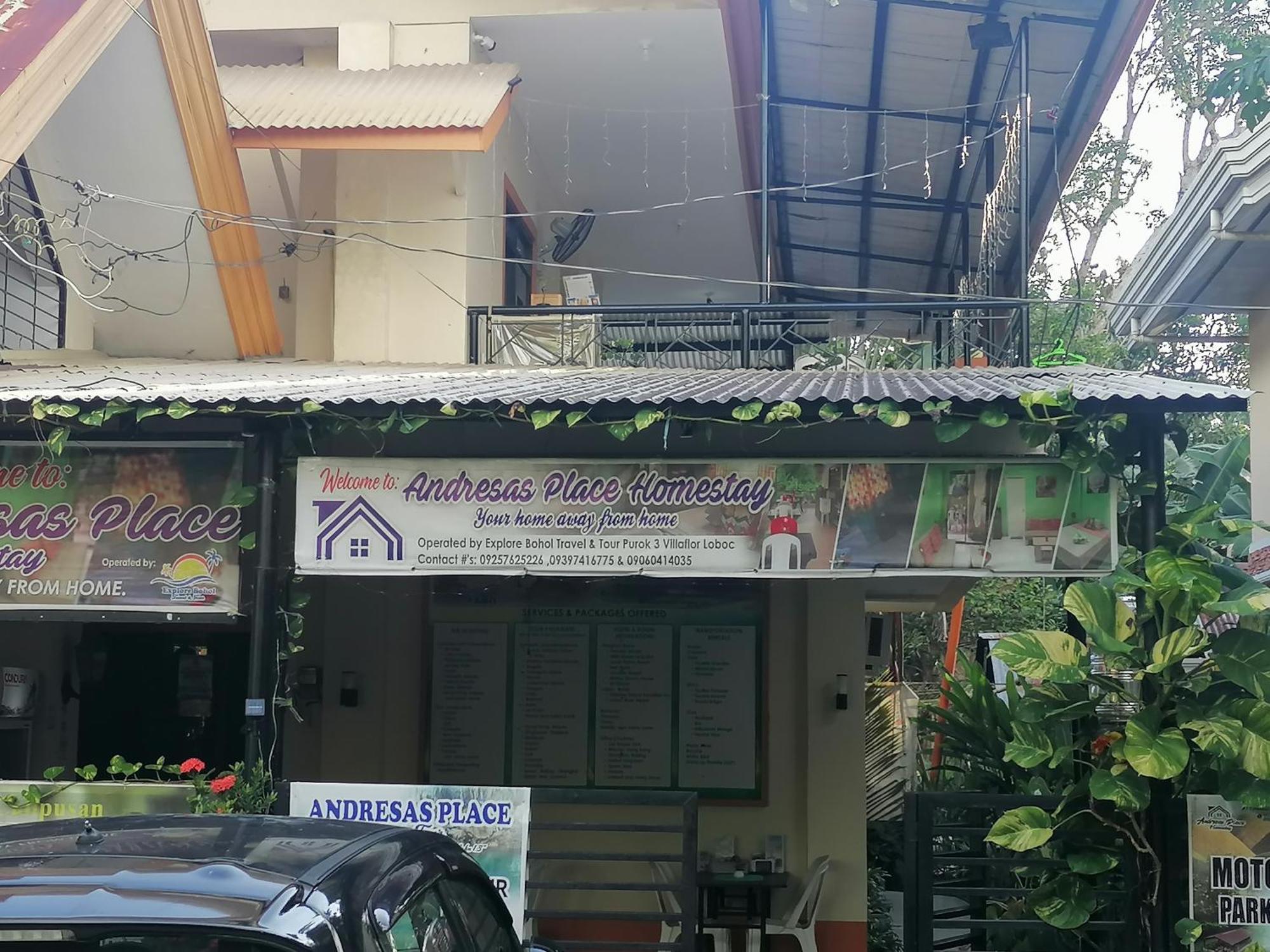 Andresas Homestay Loboc Bilik gambar